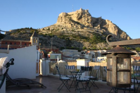  Santa Barbara Guesthouse  Аликанте